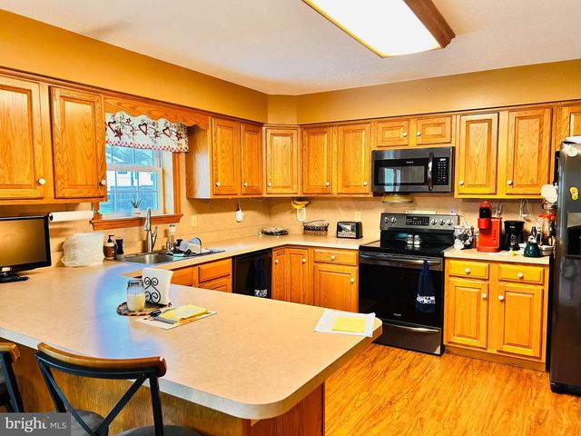 123 2ND ST, Centre Hall, PA 16828