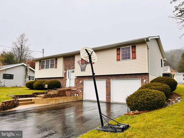 123 2ND ST, Centre Hall, PA 16828