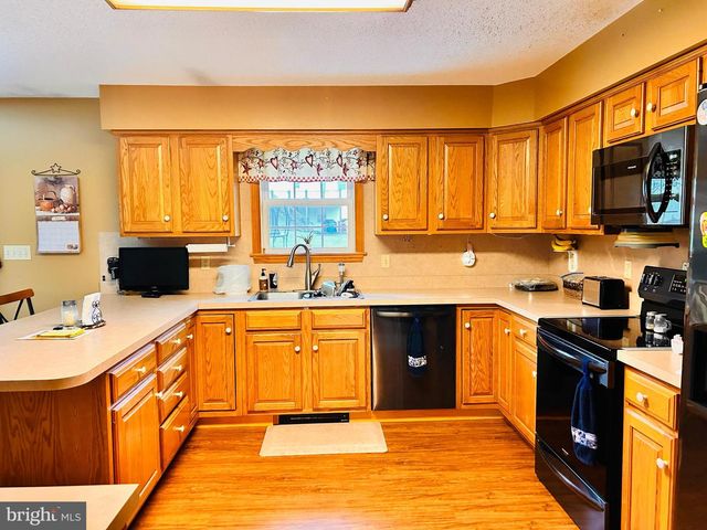 123 2ND ST, Centre Hall, PA 16828