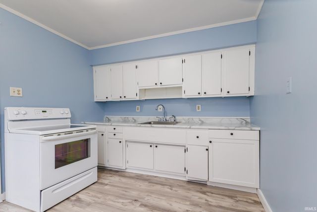 3007 S Monroe Drive, Muncie, IN 47302