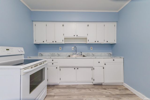 3007 S Monroe Drive, Muncie, IN 47302