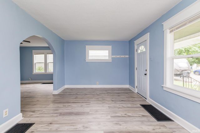 3007 S Monroe Drive, Muncie, IN 47302