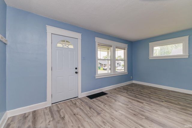 3007 S Monroe Drive, Muncie, IN 47302