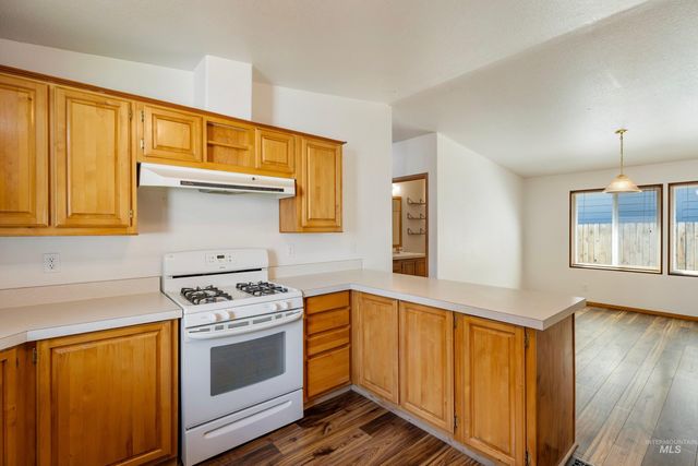1611 S Vermont Avenue, Boise, ID 83706