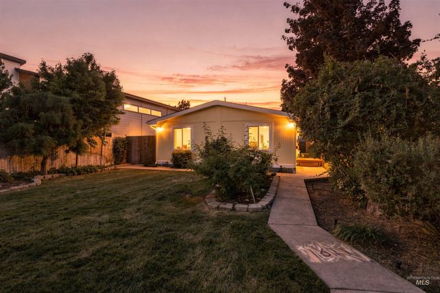 1611 S Vermont Avenue, Boise, ID 83706