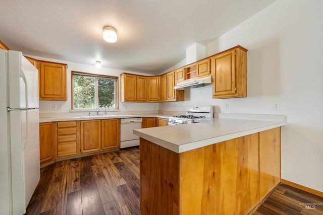 1611 S Vermont Avenue, Boise, ID 83706
