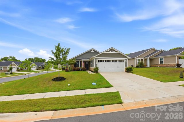 620 Grandiflora Avenue, Lancaster, SC 29720
