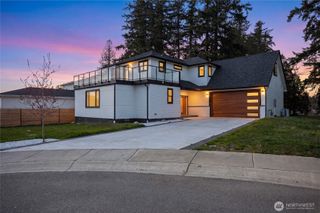 2529 Bora Bora Court, Blaine, WA 98230