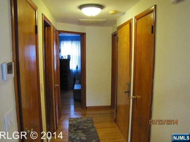 298 LUDDINGTON Avenue 2nd Floor, Clifton, NJ 07011