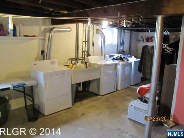 298 LUDDINGTON Avenue 2nd Floor, Clifton, NJ 07011