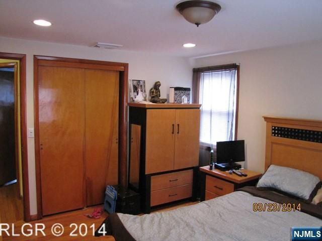 298 LUDDINGTON Avenue 2nd Floor, Clifton, NJ 07011