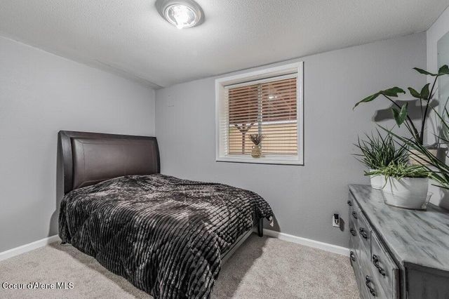3219 E 19TH AVE, Spokane, WA 99223
