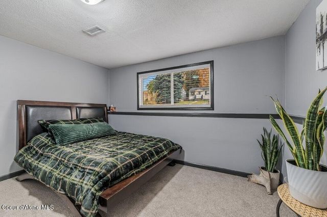 3219 E 19TH AVE, Spokane, WA 99223