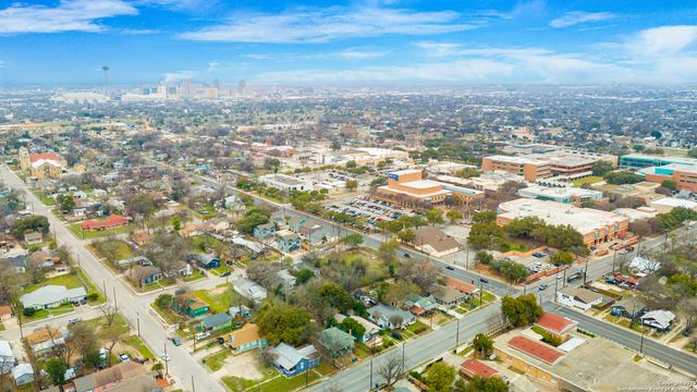 1918 Martin Luther King, San Antonio, TX 78203