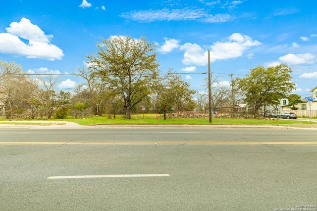 1918 Martin Luther King, San Antonio, TX 78203