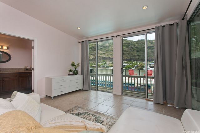 6857 Niumalu Loop, Honolulu, HI 96825