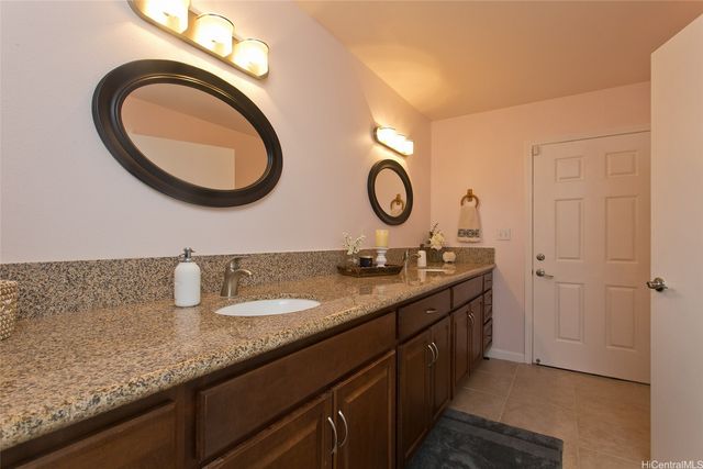 6857 Niumalu Loop, Honolulu, HI 96825