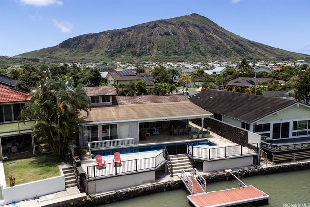 6857 Niumalu Loop, Honolulu, HI 96825