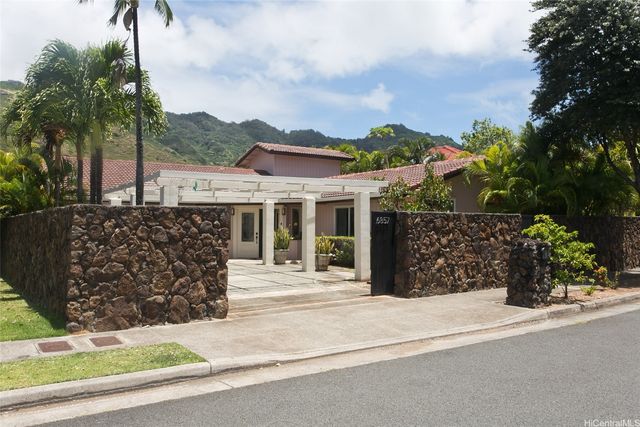 6857 Niumalu Loop, Honolulu, HI 96825