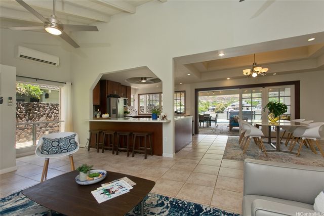 6857 Niumalu Loop, Honolulu, HI 96825