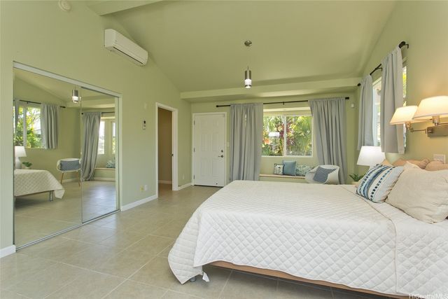 6857 Niumalu Loop, Honolulu, HI 96825