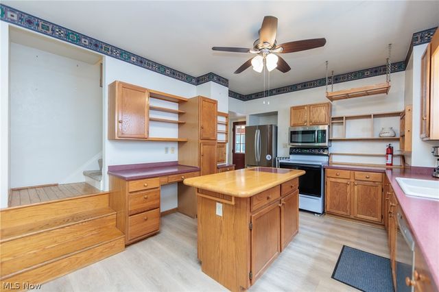 2608 Hampshire Road, Cleveland Heights, OH 44106