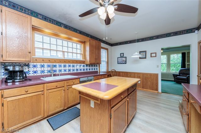 2608 Hampshire Road, Cleveland Heights, OH 44106