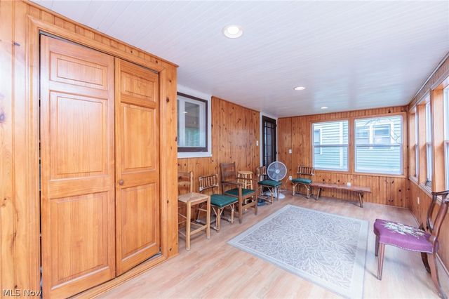 2608 Hampshire Road, Cleveland Heights, OH 44106