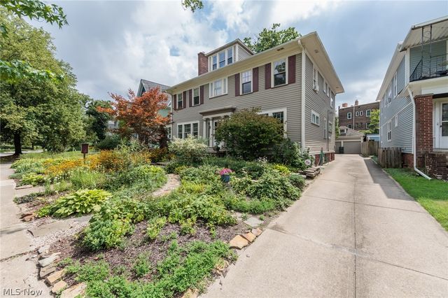 2608 Hampshire Road, Cleveland Heights, OH 44106