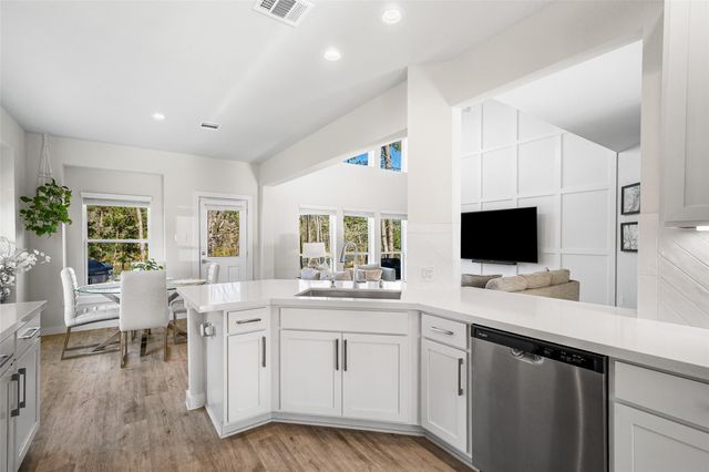 11731 Oakwood Ranch Drive, Willis, TX 77378