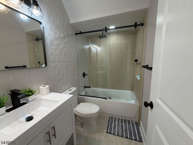 139 Weaver Ave, Bloomfield Twp., NJ 07003