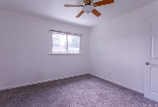 27700 Dartmouth Street, Madison Heights, MI 48071