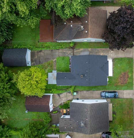 27700 Dartmouth Street, Madison Heights, MI 48071