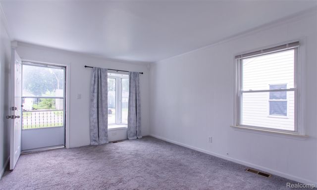 27700 Dartmouth Street, Madison Heights, MI 48071