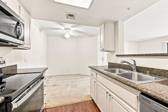 12067 Alta Carmel 58, San Diego, CA 92128