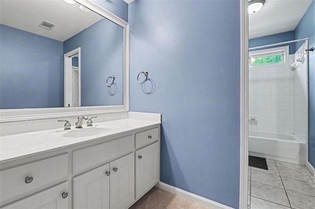 1223 Oakleigh Valley Drive, Powder Springs, GA 30127