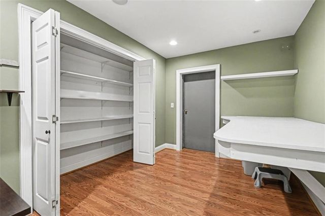1223 Oakleigh Valley Drive, Powder Springs, GA 30127