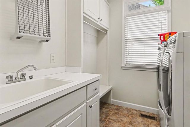 1223 Oakleigh Valley Drive, Powder Springs, GA 30127