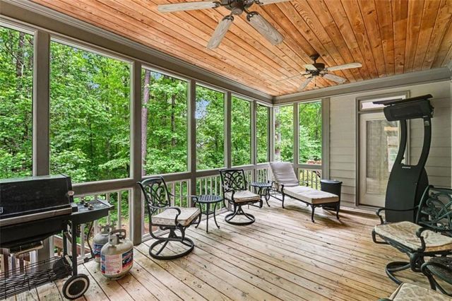 1223 Oakleigh Valley Drive, Powder Springs, GA 30127