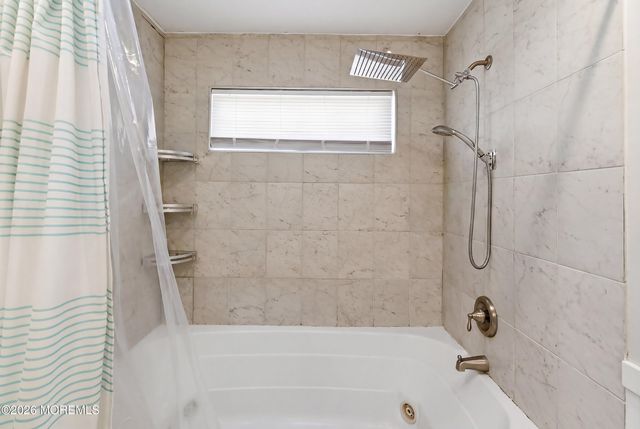 132 Shasta Lane, Toms River, NJ 08753