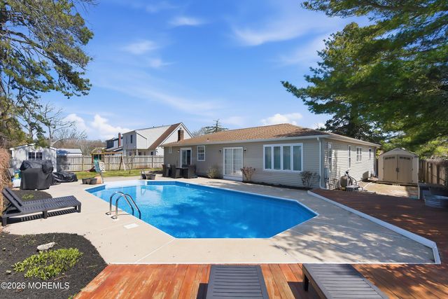 132 Shasta Lane, Toms River, NJ 08753