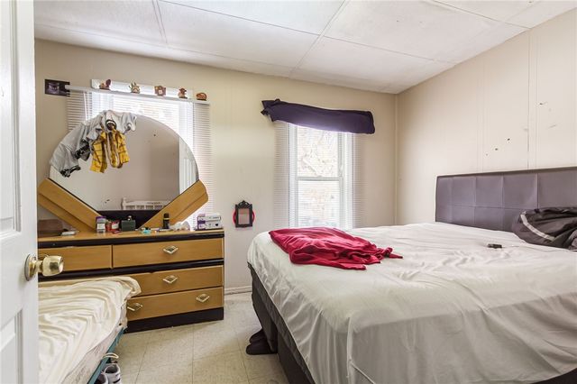 128 Cameron St, Rochester, NY 14606