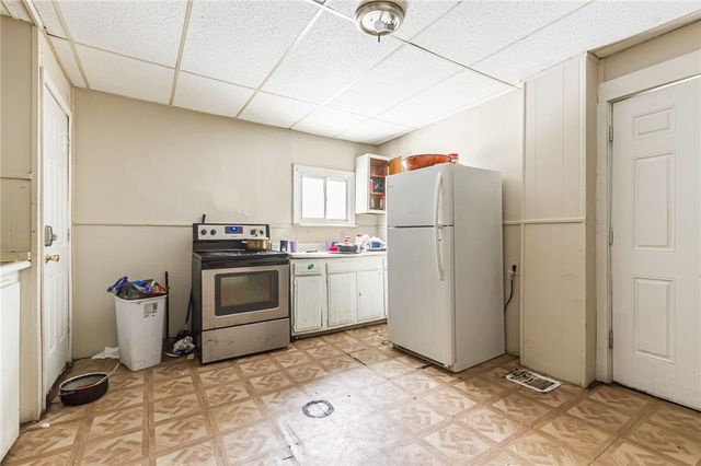 128 Cameron St, Rochester, NY 14606