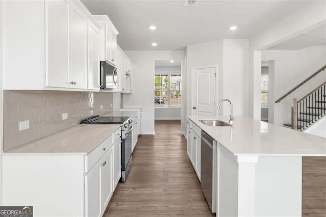 5598 Rosehall Place, South Fulton, GA 30349