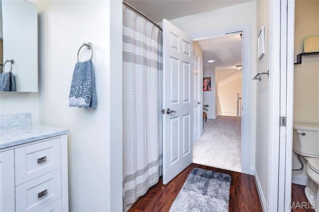 5921 Summerhedge Place, St Louis, MO 63128