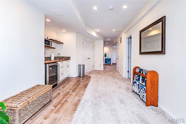 5921 Summerhedge Place, St Louis, MO 63128