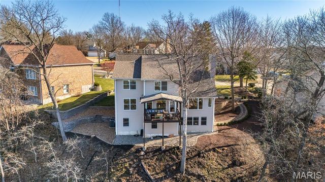 5921 Summerhedge Place, St Louis, MO 63128
