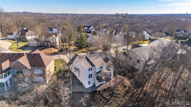 5921 Summerhedge Place, St Louis, MO 63128