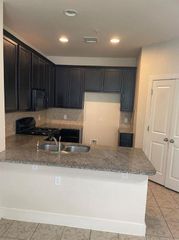 2212 Creekside LN D, Georgetown, TX 78626