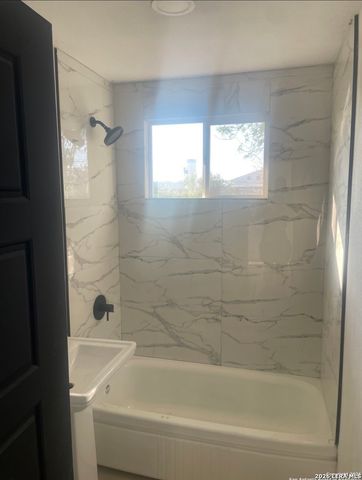 3114 Saturn, San Antonio, TX 78226